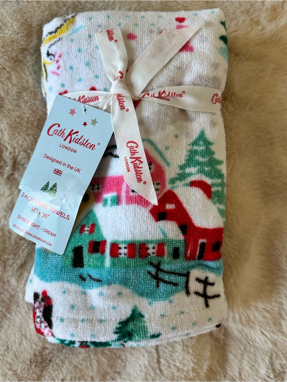 NWT Cath Kidston Shine Bright Cream
 2 Pack Hand Towels Christmas 16x30